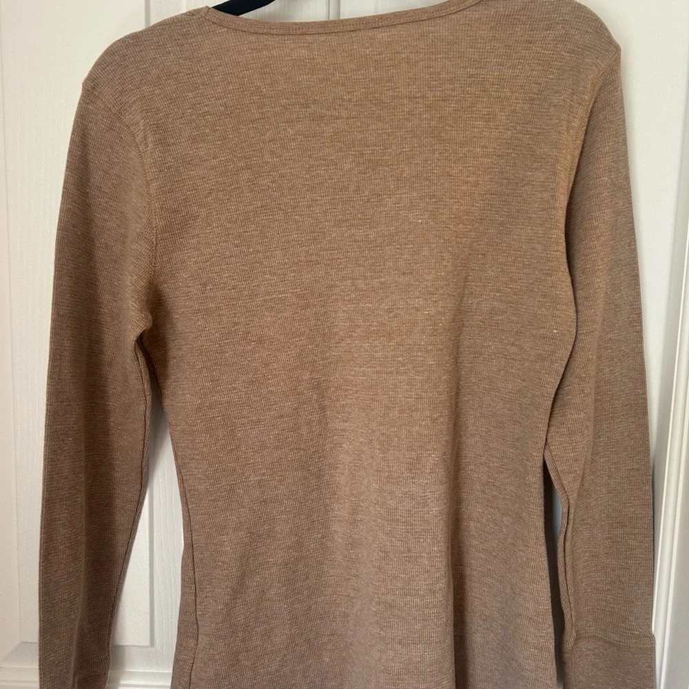 Disney Store Winnie the Pooh Waffle Knit Long Sleeve Size L - Picture 4 of 5